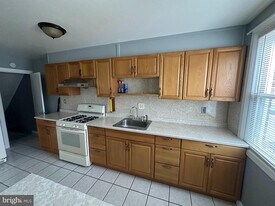 6723 Leonard St in Philadelphia, PA - Building Photo