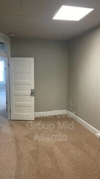 825 N Linwood Ave photo'