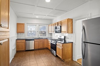 705 Washington St, Unit 1 in Boston, MA - Foto de edificio - Building Photo