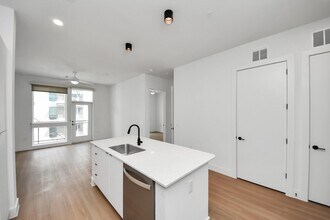 2810 Riverby Rd in Houston, TX - Building Photo - Building Photo