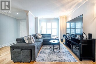 641 Caledonia Rd in Toronto, ON - Building Photo - Building Photo