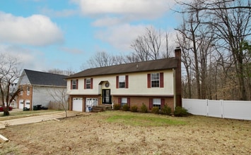 15072 Barkwood Dr in Woodbridge, VA - Building Photo - Building Photo