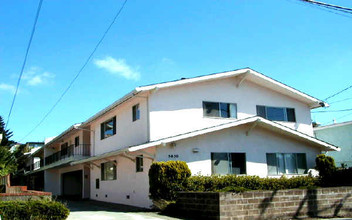 3830 Maybelle Ave in Oakland, CA - Building Photo - Building Photo