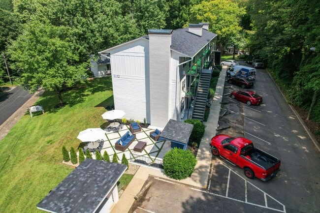 230 13th Ave Pl NW in Hickory, NC - Foto de edificio - Building Photo