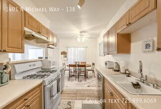1401 Michael Way in Las Vegas, NV - Building Photo - Building Photo