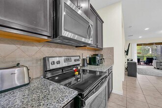 8977 Rhodes St in Kissimmee, FL - Building Photo - Building Photo