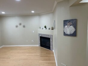1522 STREAMWOOD, 20 in Rochester Hills, MI - Building Photo - Building Photo