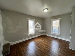 1102 Spring St in New Castle, IN - Foto de edificio - Building Photo