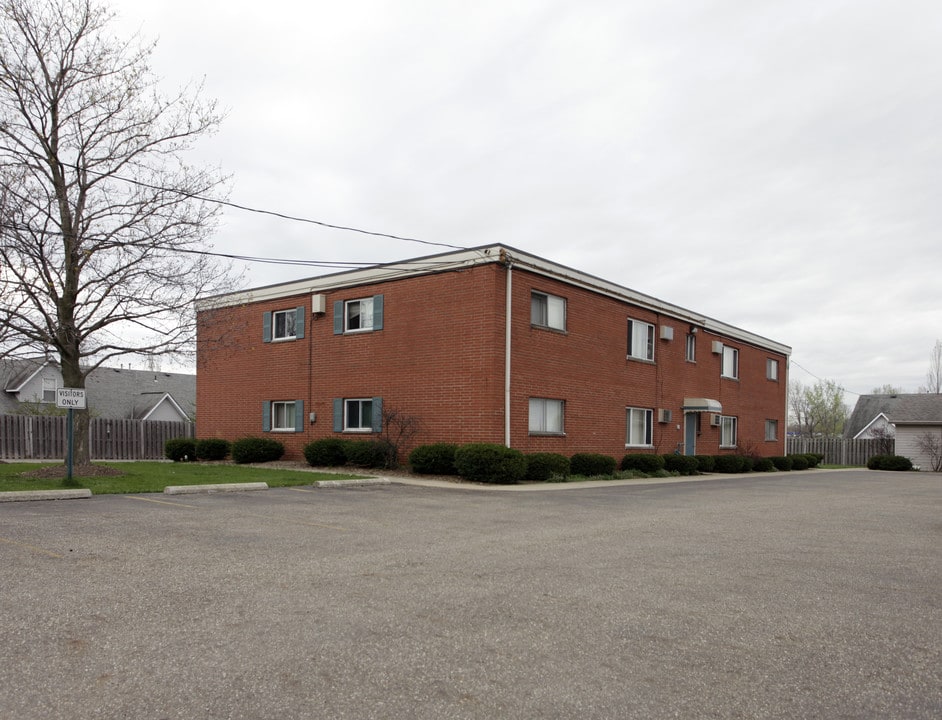 1486 Russell Dr in Streetsboro, OH - Building Photo