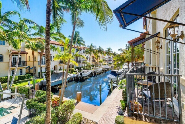 809 Estancia Wy in Boynton Beach, FL - Building Photo - Building Photo