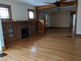 29 Rugby Rd, Unit Lower in Buffalo, NY - Building Photo