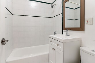 46 Cameron St, Unit 42 #2 in Brookline, MA - Building Photo - Building Photo