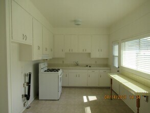 125 S G St in Lompoc, CA - Building Photo - Building Photo