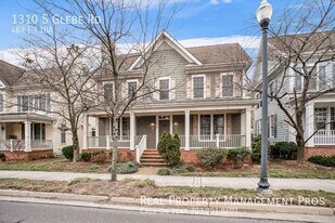 1310 S Glebe Rd in Arlington, VA - Building Photo