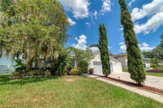 15722 GardenSide Ln in Tampa, FL - Building Photo - Building Photo
