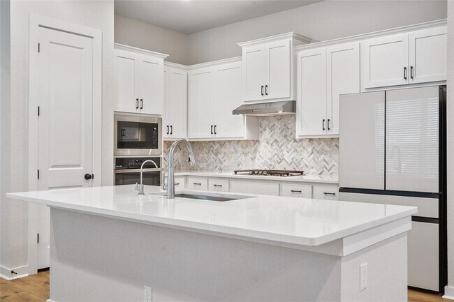912 Leaning Oak Ln in Andice, TX - Building Photo - Building Photo