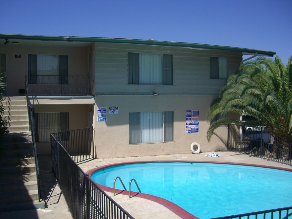 Sierra Ridge Apartments in Santee, CA - Building Photo