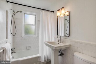 4004 Beecher St NW in Washington, DC - Building Photo - Building Photo