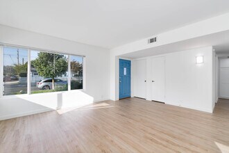 1138 N Valley St in Burbank, CA - Building Photo - Building Photo