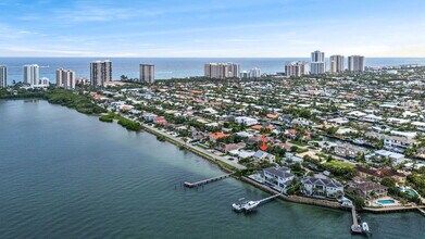 1031 Pine Point Rd in West Palm Beach, FL - Building Photo - Building Photo
