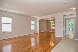 35 Lilac Cir in Marlborough, MA - Building Photo - Building Photo