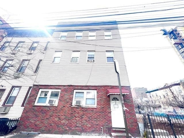 property at 33 Orchard St