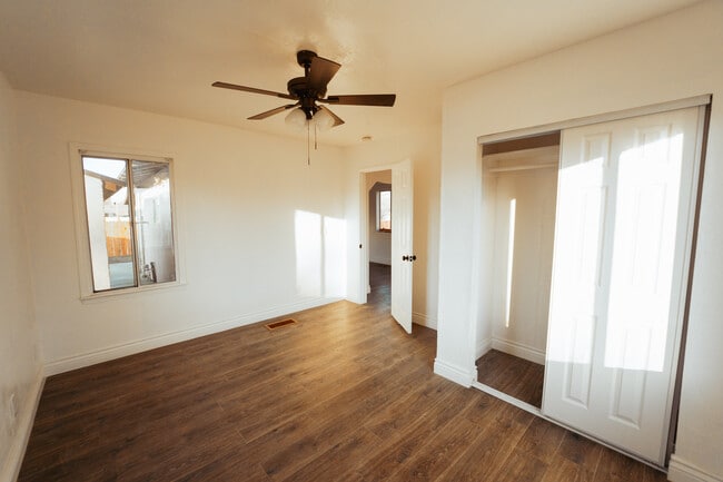 232 E Marengo Ave in Shafter, CA - Building Photo - Building Photo