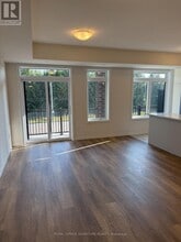 46 Thatcher Dr in Guelph, ON - Building Photo - Building Photo