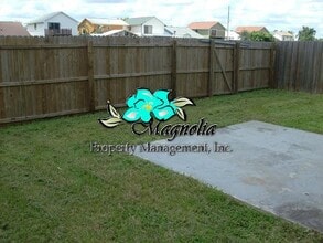 1070 Martin Blvd in Orlando, FL - Foto de edificio - Building Photo