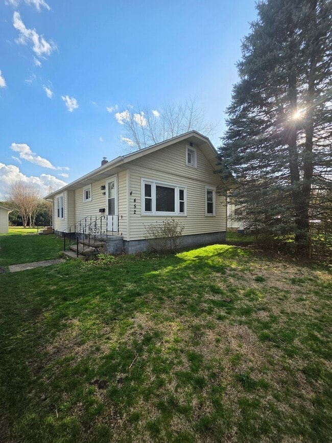 452 Needham Ave in Kent, OH - Building Photo - Building Photo