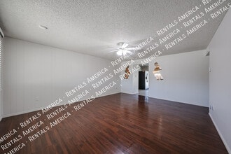 3550 E Voltaire Dr in Phoenix, AZ - Building Photo - Building Photo