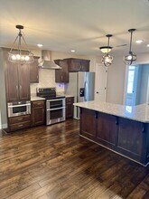 1062 Harrison Way in Clarksville, TN - Building Photo - Building Photo