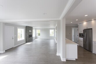 8499 La Jolla Shores Dr in San Diego, CA - Building Photo - Building Photo