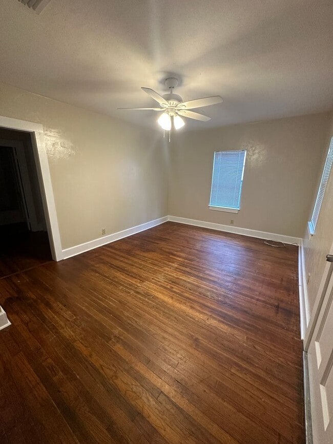 718 N Bronough St in Tallahassee, FL - Building Photo - Building Photo