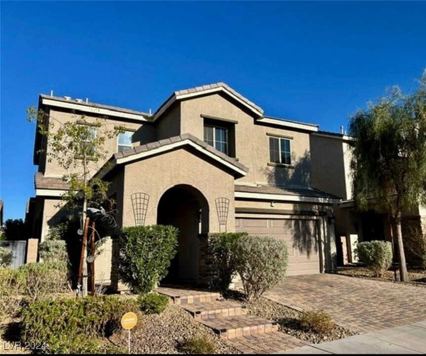 372 Clown Creek St in Henderson, NV - Building Photo