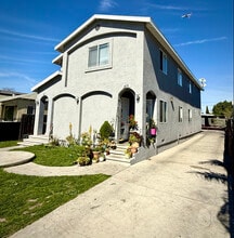417 E 105th St in Los Angeles, CA - Building Photo - Building Photo