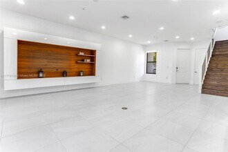 20919 NW 1st Dr in Pembroke Pines, FL - Building Photo - Building Photo