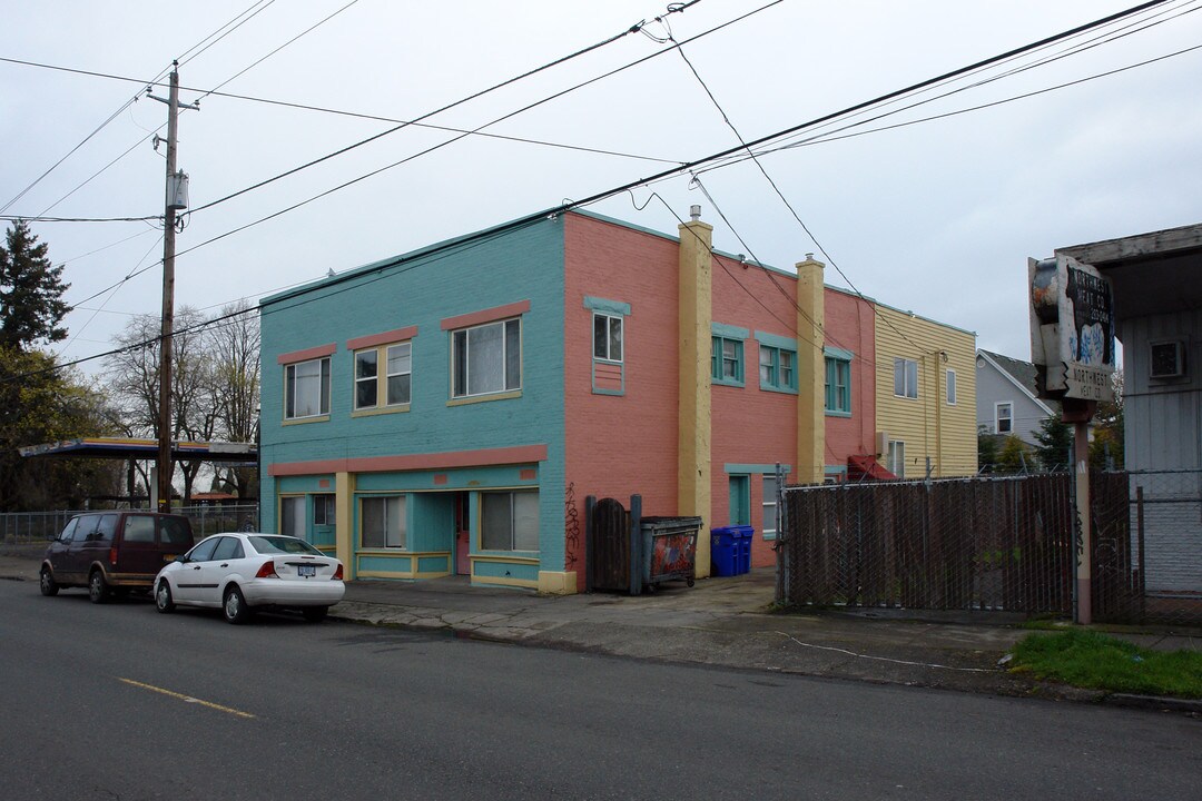 Albina Gardens in Portland, OR - Foto de edificio