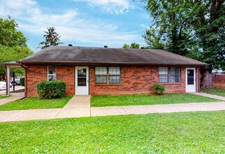 Spencer Village Apartments in Taylorsville, KY - Building Photo - Building Photo