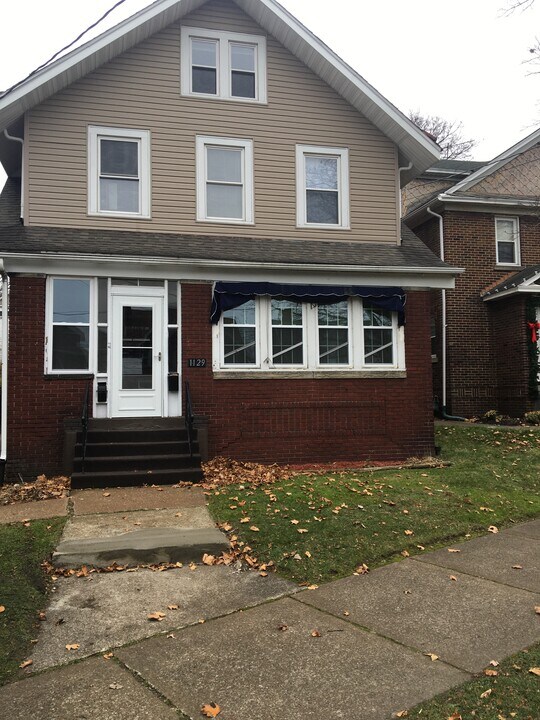 1129 Brown Ave, Unit 2 in Erie, PA - Building Photo
