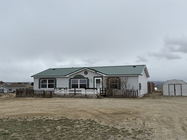 property at 5 Oswego Trail