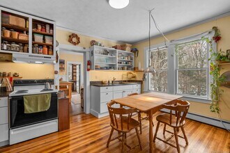 8 Center St in Willington, CT - Building Photo - Building Photo