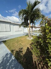 22020 SW 114th Ave in Goulds, FL - Building Photo - Building Photo