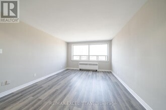 468 Ottawa St N in Hamilton, ON - Building Photo - Building Photo