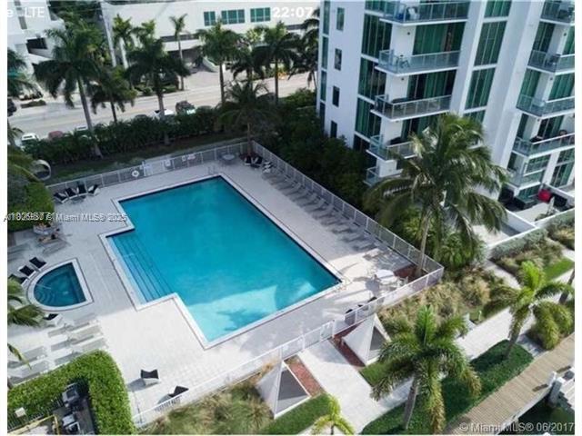 7928 East Dr, Unit 805 in North Bay Village, FL - Foto de edificio