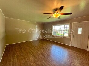 1926 Terrace Dr in Peru, IL - Building Photo - Building Photo