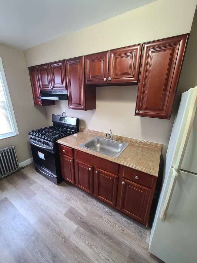 6519 O'Donnell St, Unit 2 in Baltimore, MD - Building Photo - Building Photo