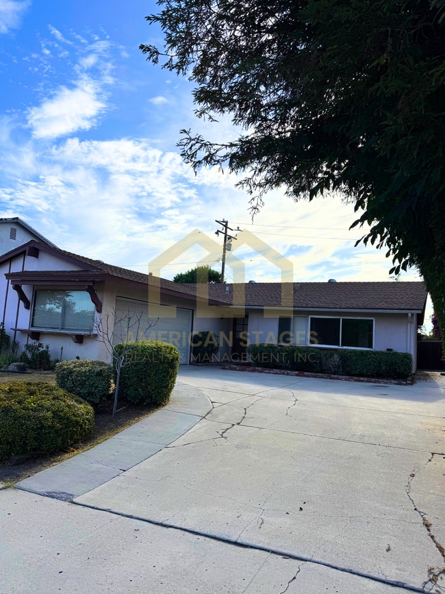 property at 1733 Julie Cir