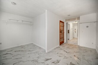 20 Radcliffe Rd, Unit 108 in Boston, MA - Foto de edificio - Building Photo