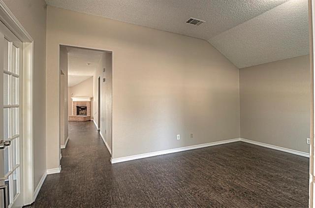 1906 Cancun Dr in Mansfield, TX - Building Photo - Building Photo